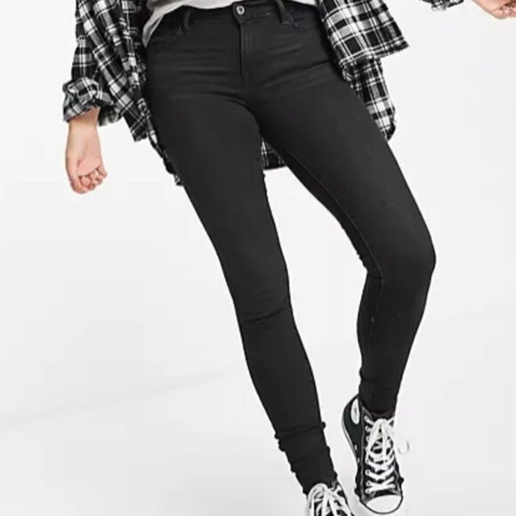 WOMENS LEVI 710 Super Skinny Jeans Washed Black Classic Levi's SIZE 26 32L - Picture 1 of 6